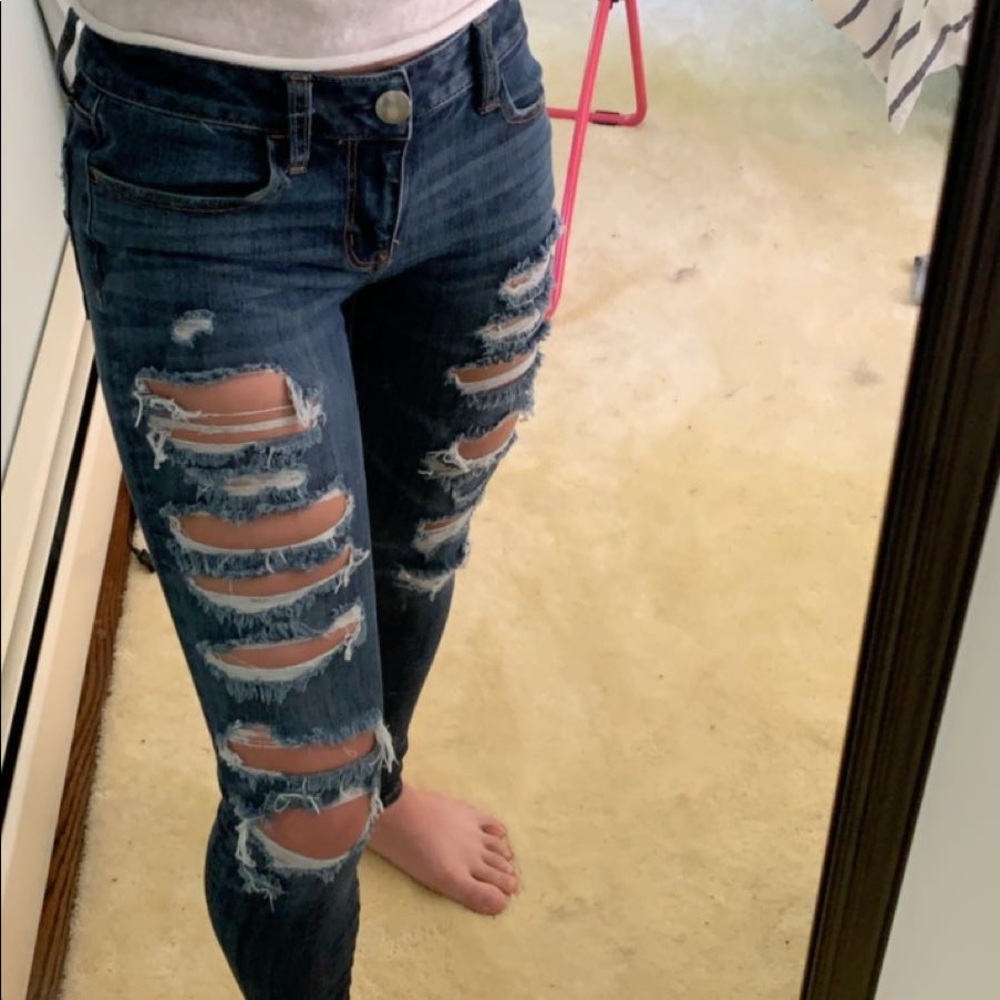 American eagle ripped jeans